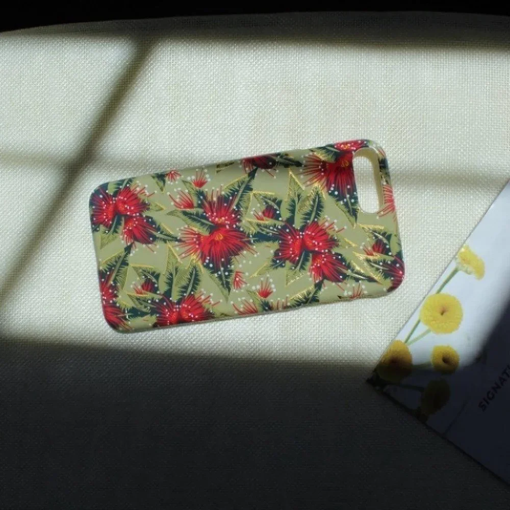 NEW  iPhone X/XS Floral Phone Case